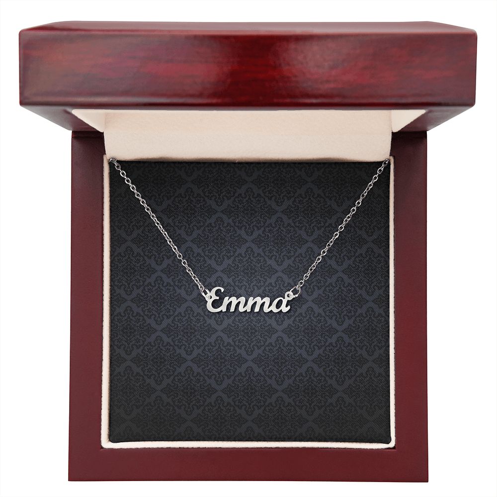To My Mom / Mother / Sister / Daughter / Cousin / Grandmother / Granddaughter / Niece / Aunt (Plain Black Card) - Custom Name Necklace