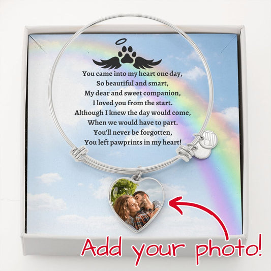 You Left Paw Prints in My Heart (Dog / Cat / Rainbow Memory /Sympathy ) - Heart Bangle